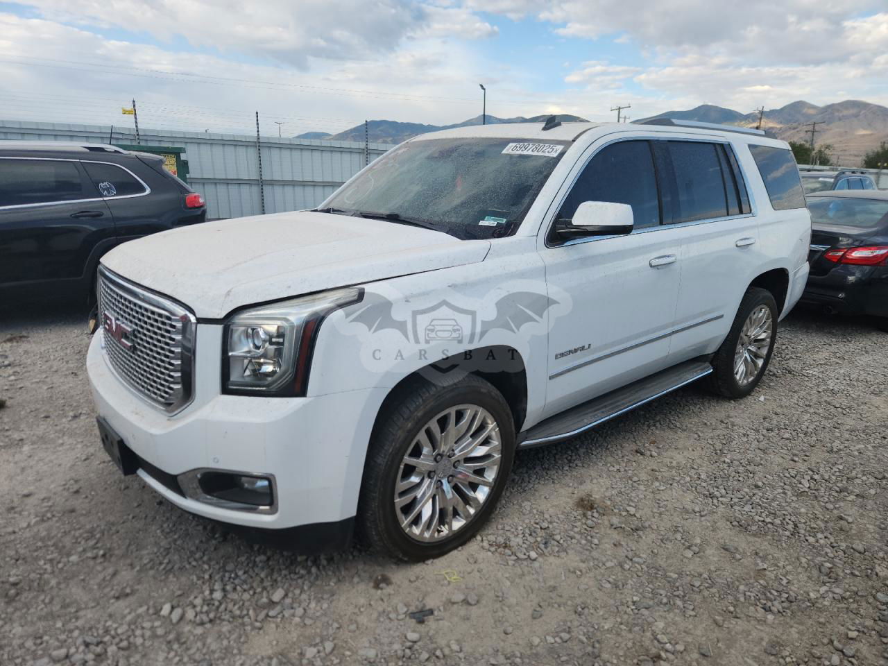 GMC Yukon DENALI 6.2L  8 2015