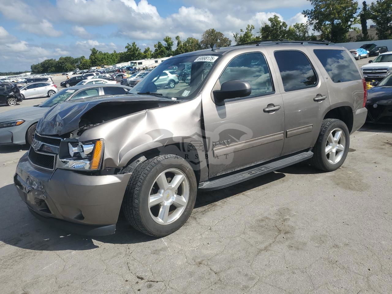 Chevrolet Tahoe K1500 LT 5.3L  8 2011