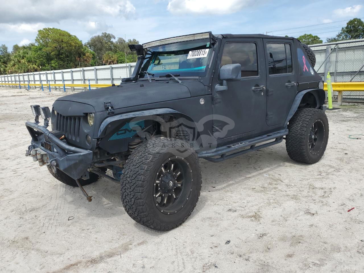 Jeep Wrangler SAHARA 3.8L  6 2010