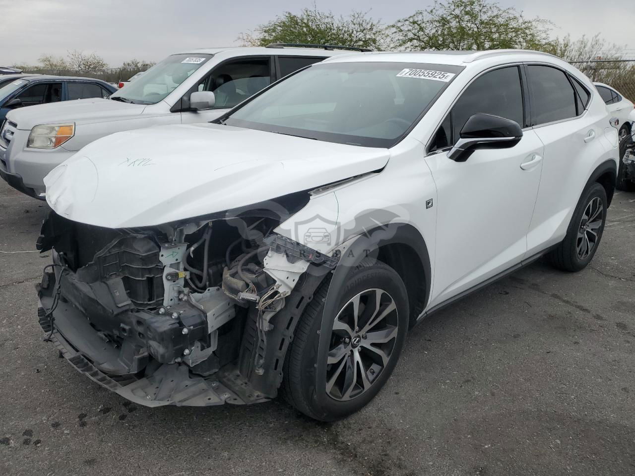 Lexus NX 200T BASE 2.0L  4 2016