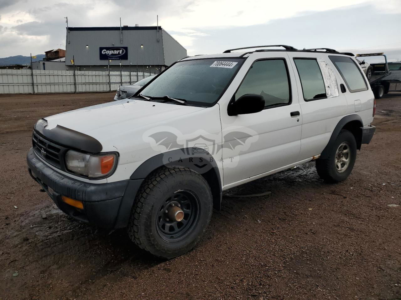 Nissan Pathfinder LE 3.3L  6 1998