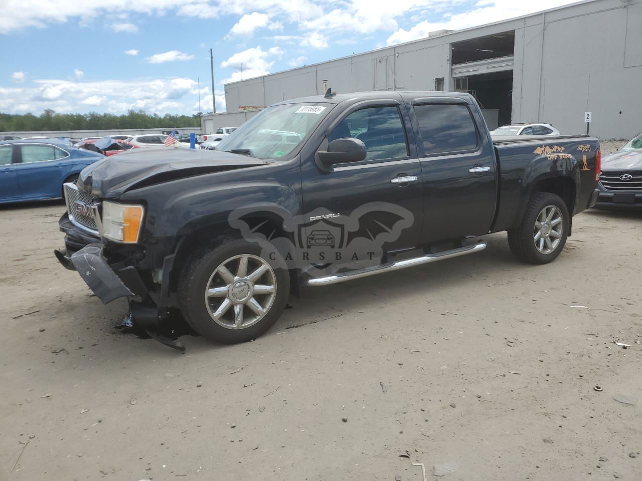 GMC Sierra K1500 DENALI 6.2L  8 2011