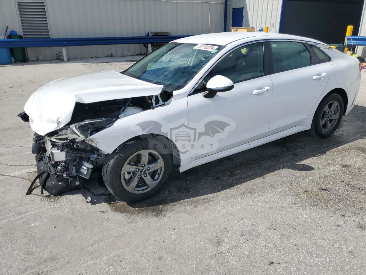 Kia K5 LXS 1.6L  4 2023