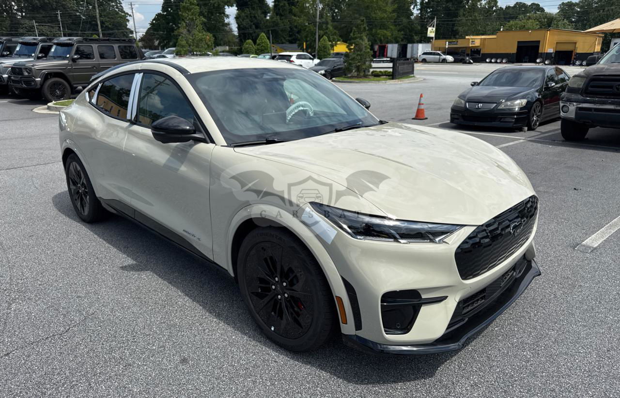 Ford Mustang Mach-E GT 2025