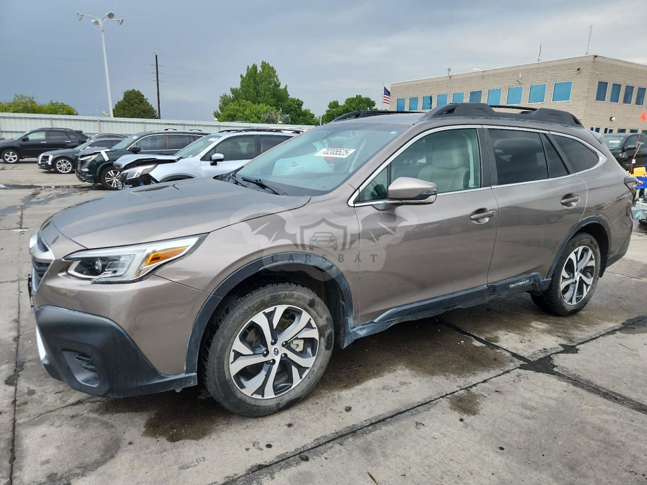 Subaru Outback LIMITED 2.5L  4 2021