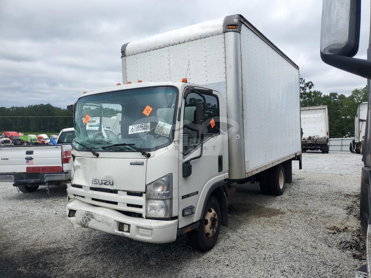 Isuzu NPR 6.0L  8 2012