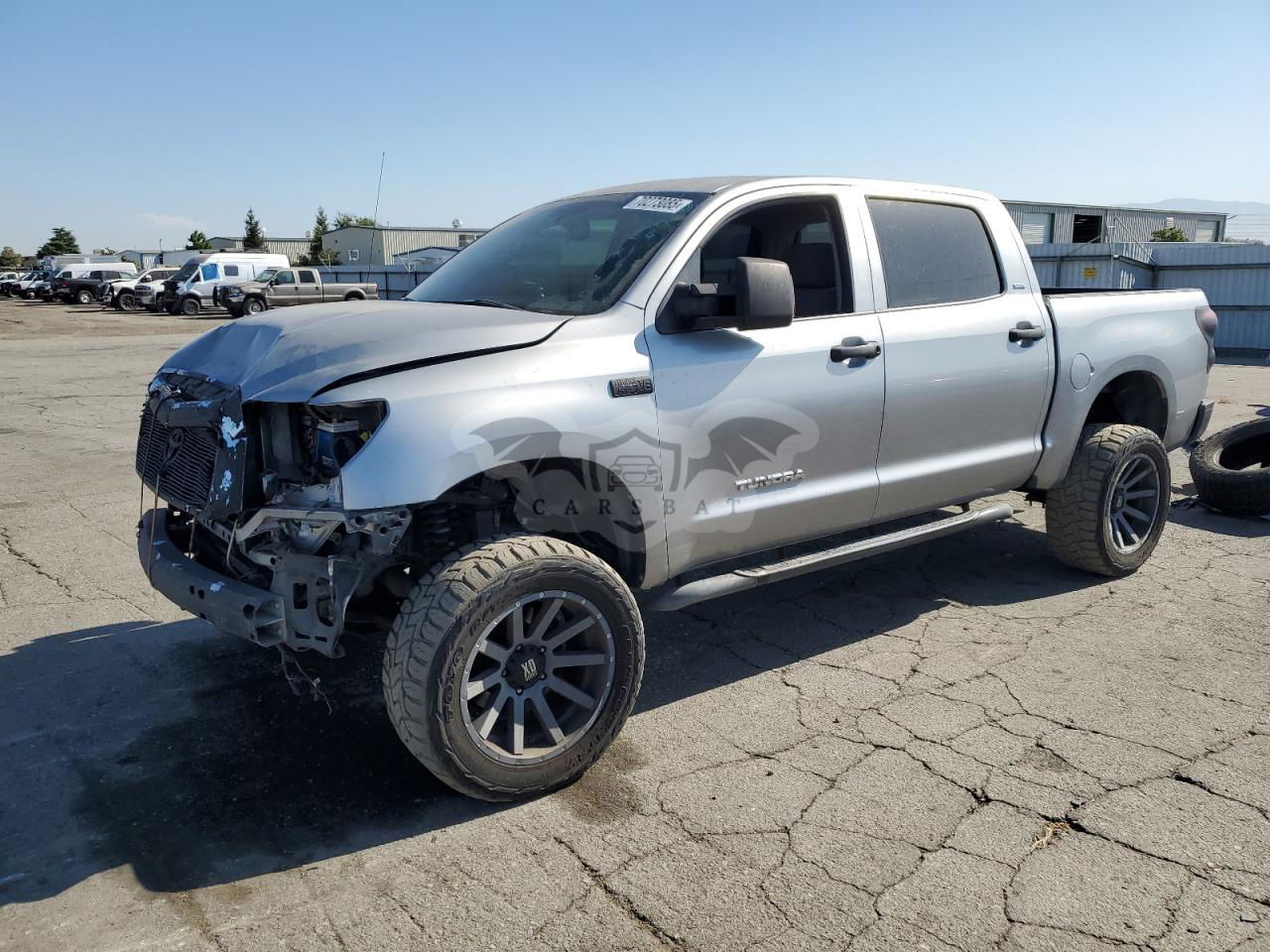 Toyota Tundra CREWMAX 5.7L  8 2008