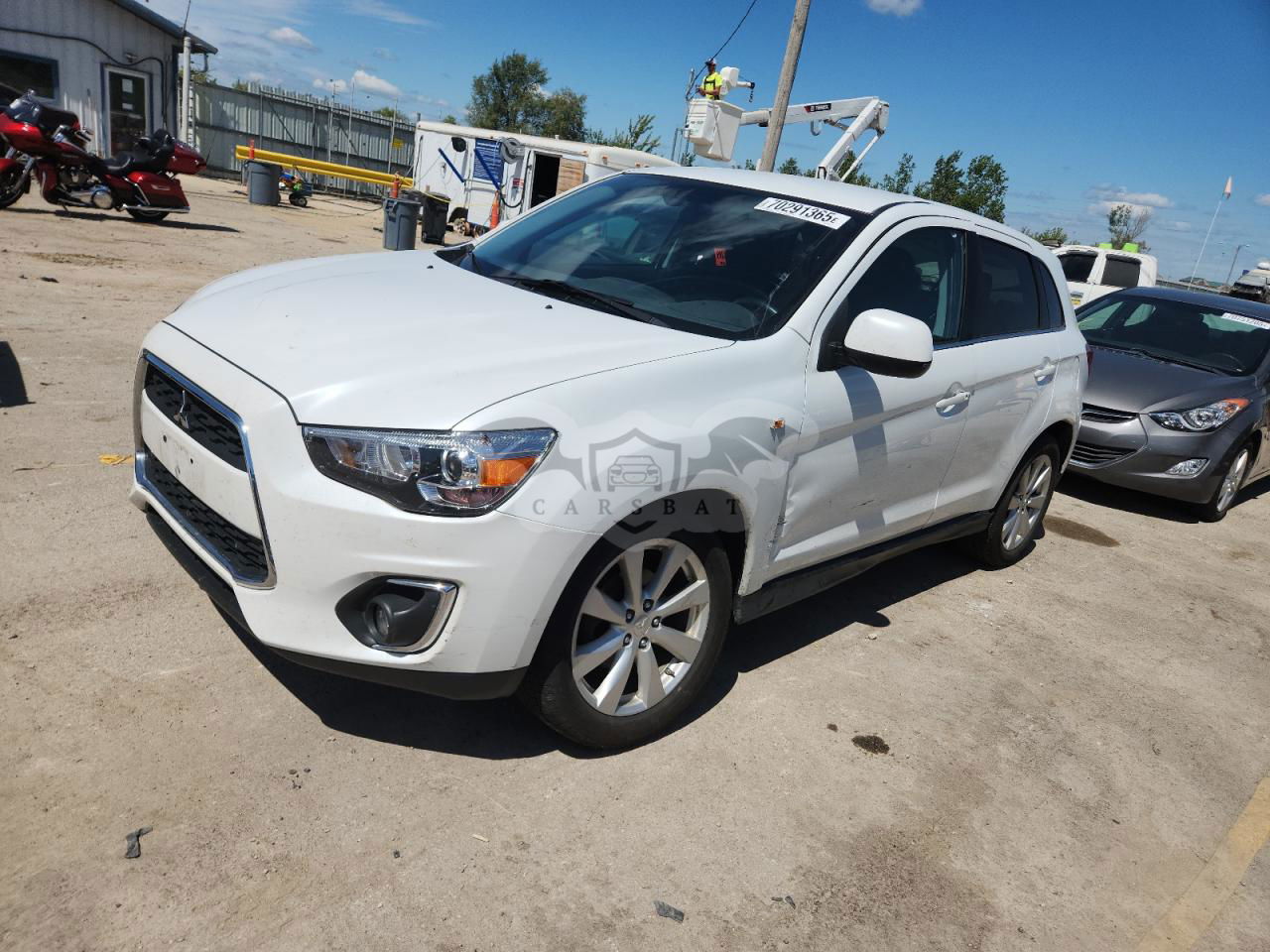 Mitsubishi Outlander SE 2.0L  4 2013