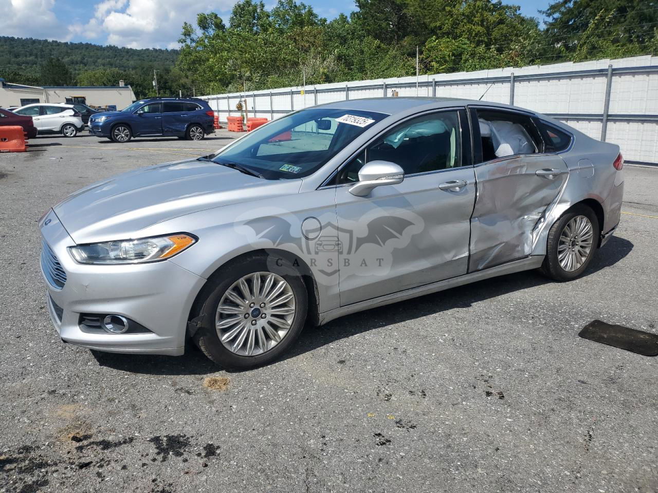 Ford Fusion SE PHEV 2.0L  4 2016