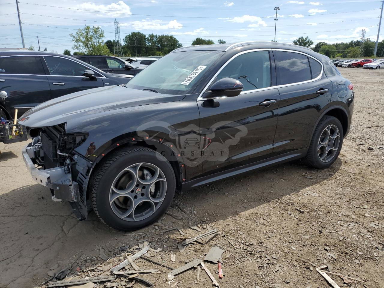 Alfa Romeo Stelvio 2.0L  4 2018