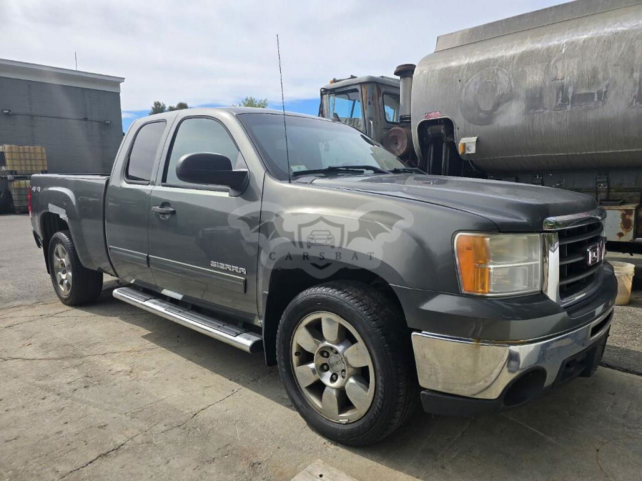 GMC Sierra K1500 SLE 5.3L  8 2011