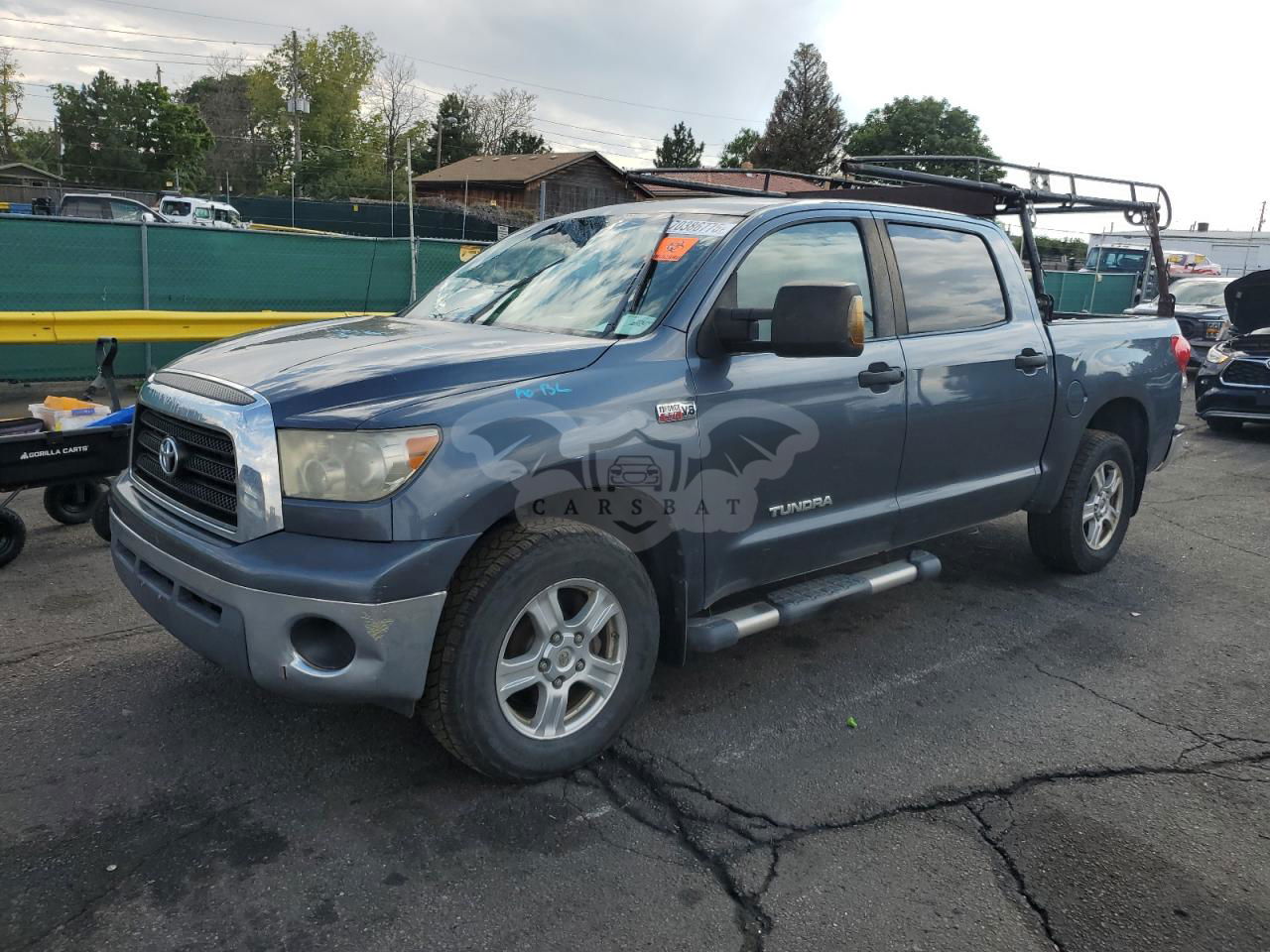 Toyota Tundra CREWMAX 5.7L  8 2008