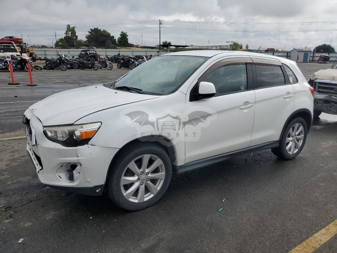 Mitsubishi Outlander ES 2.0L  4 2014