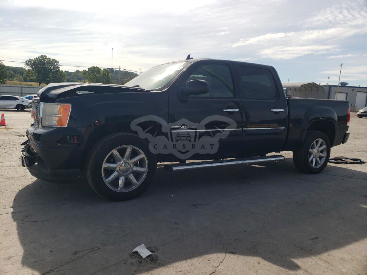 GMC Sierra K1500 DENALI 6.2L  8 2011
