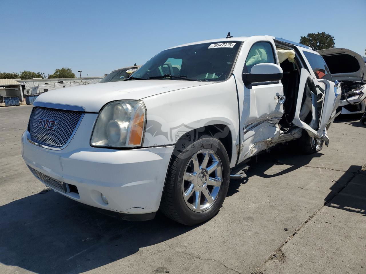 GMC Yukon DENALI 6.2L  8 2009