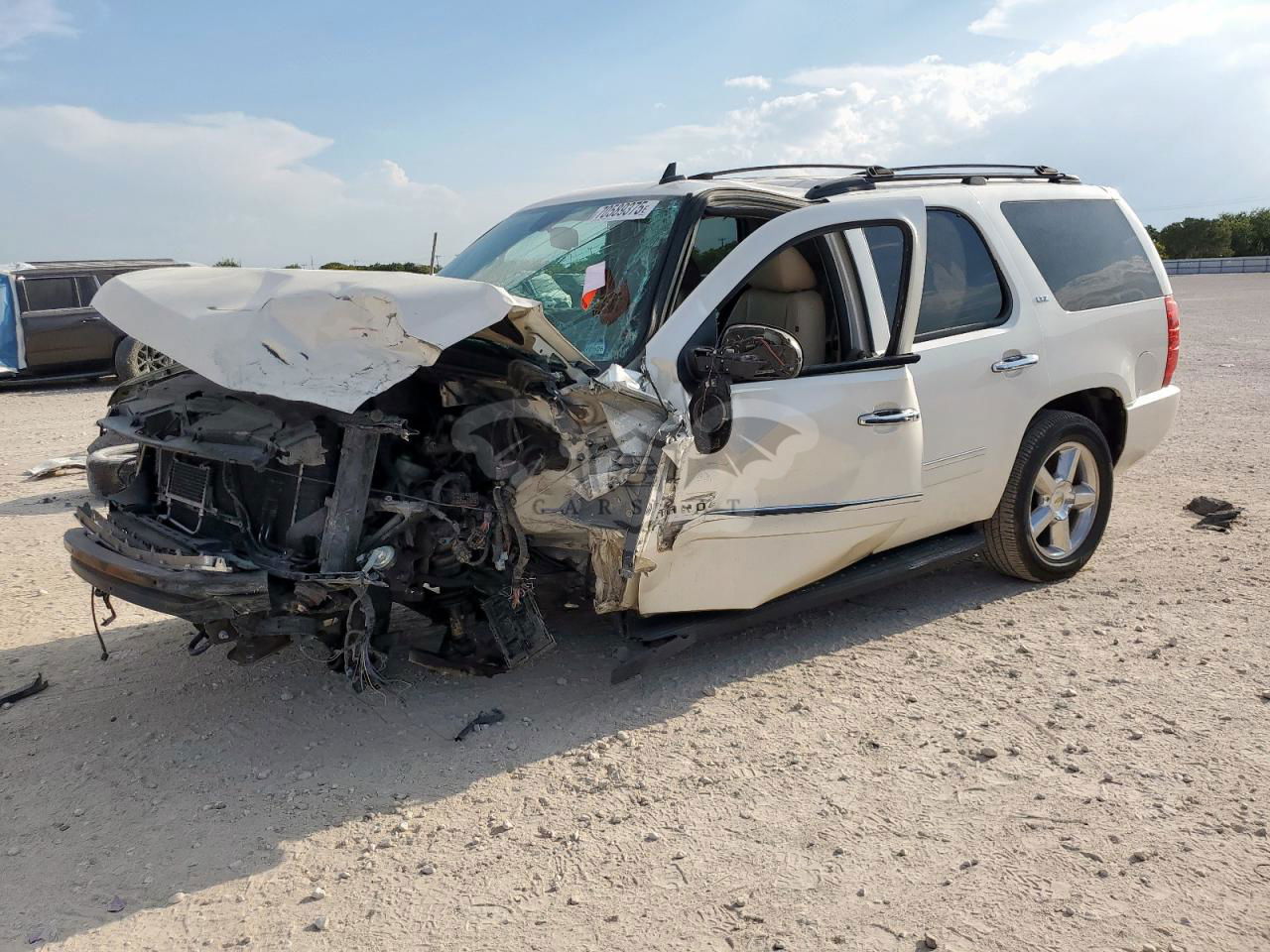 Chevrolet Tahoe C1500 LTZ 5.3L  8 2011