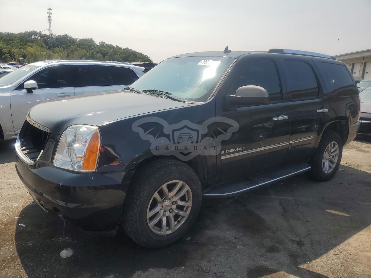 GMC Yukon DENALI 6.2L  8 2009