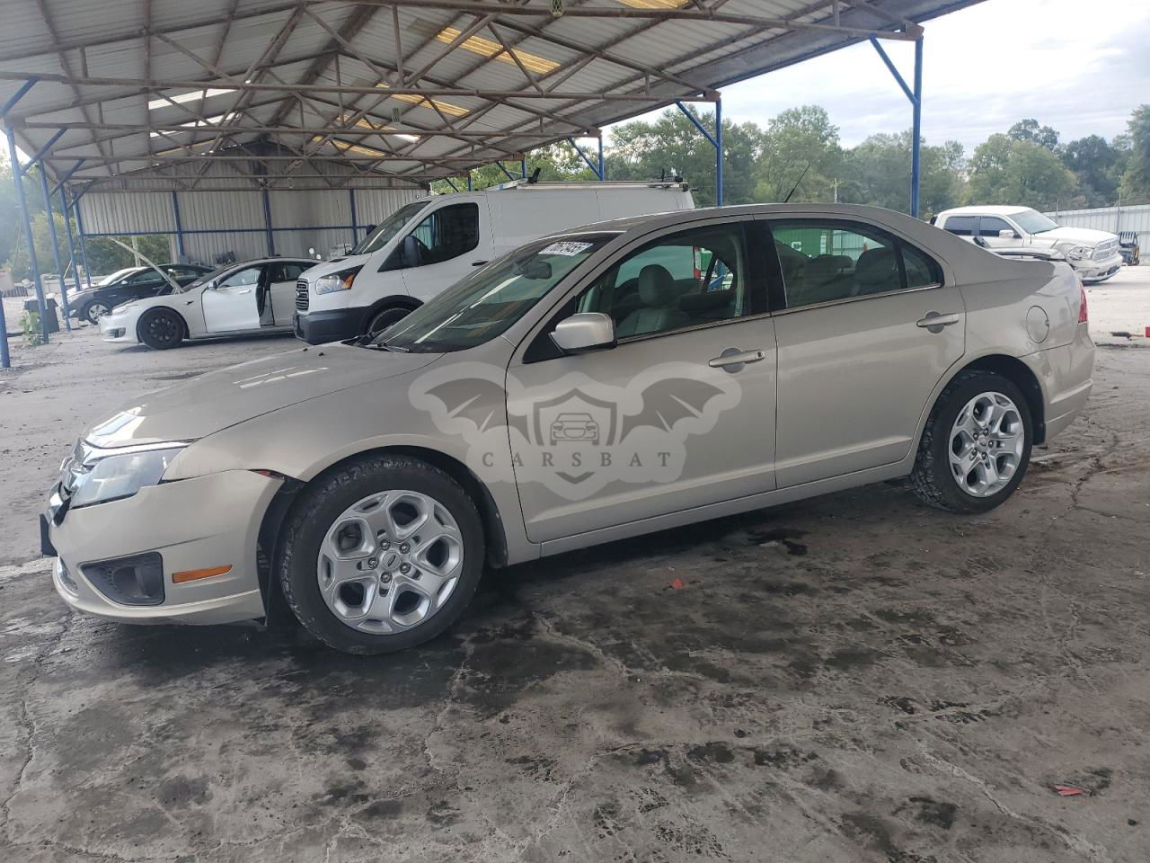 Ford Fusion SE 2.5L  4 2010