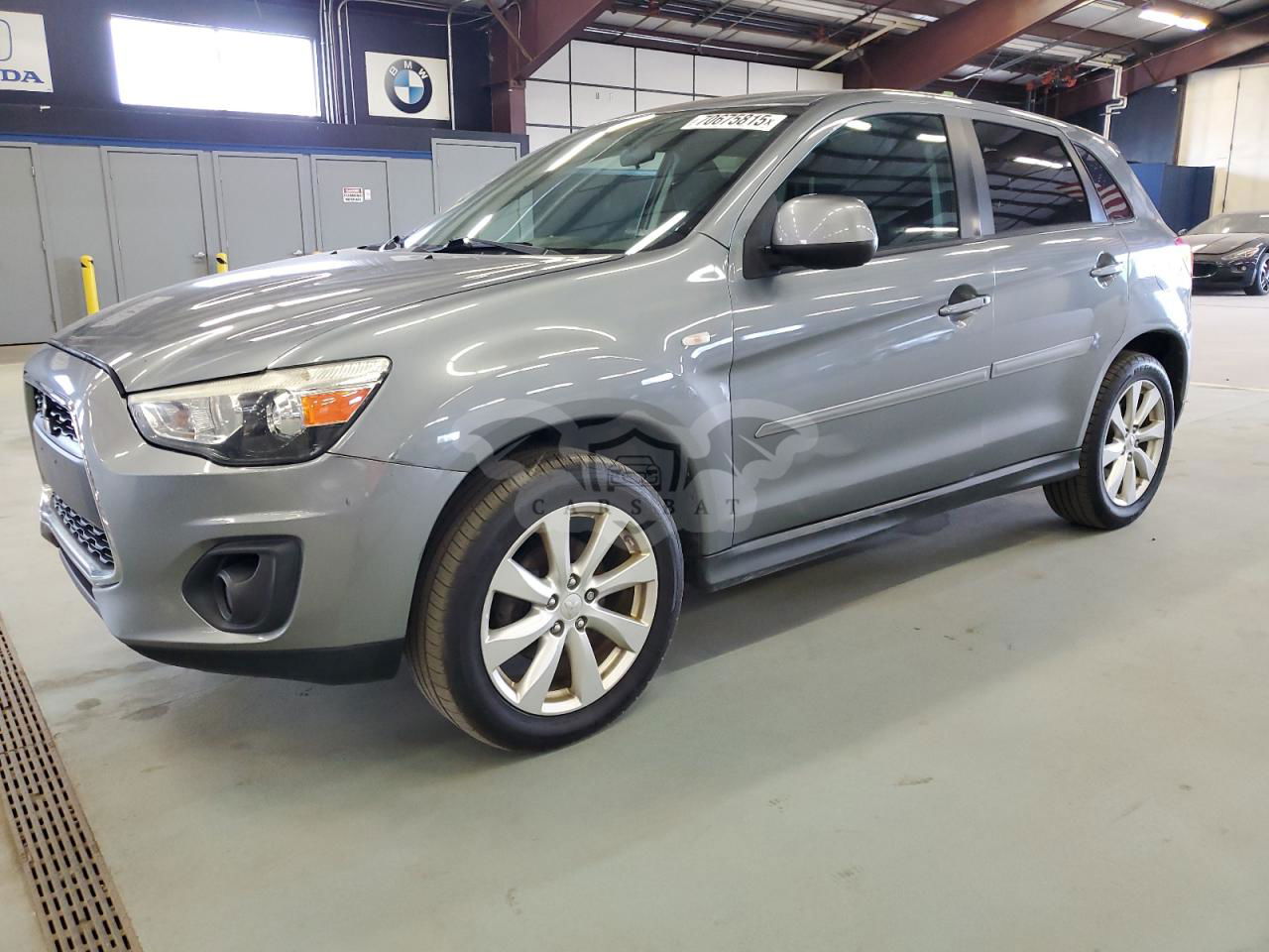 Mitsubishi Outlander ES 2.4L  4 2015