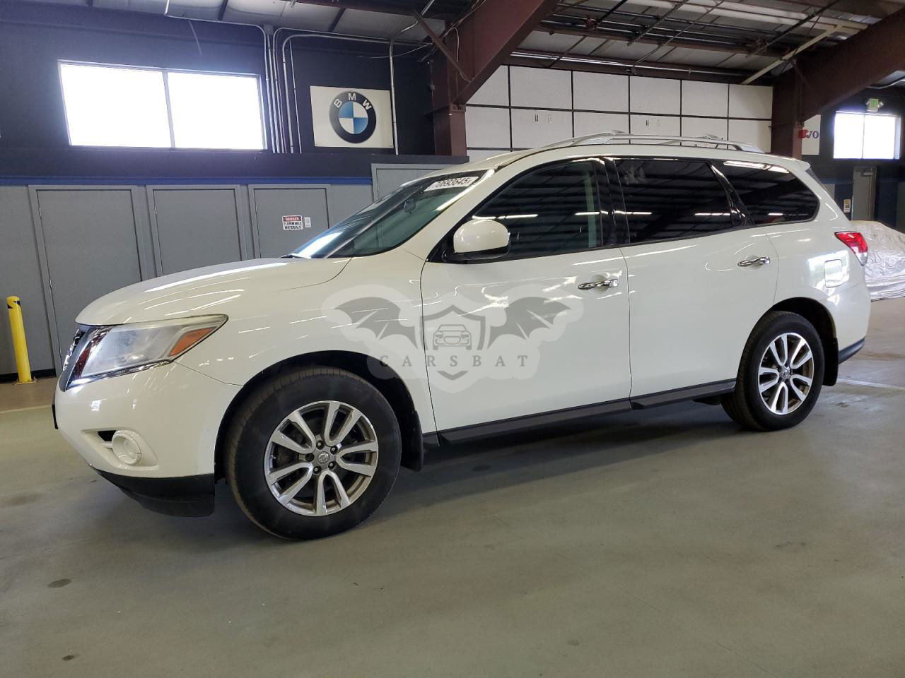 Nissan Pathfinder S 3.5L  6 2015