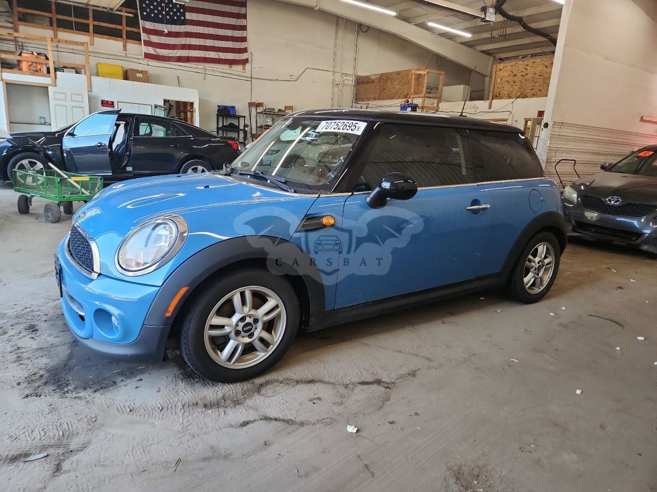 Mini Cooper 1.6L  4 2013