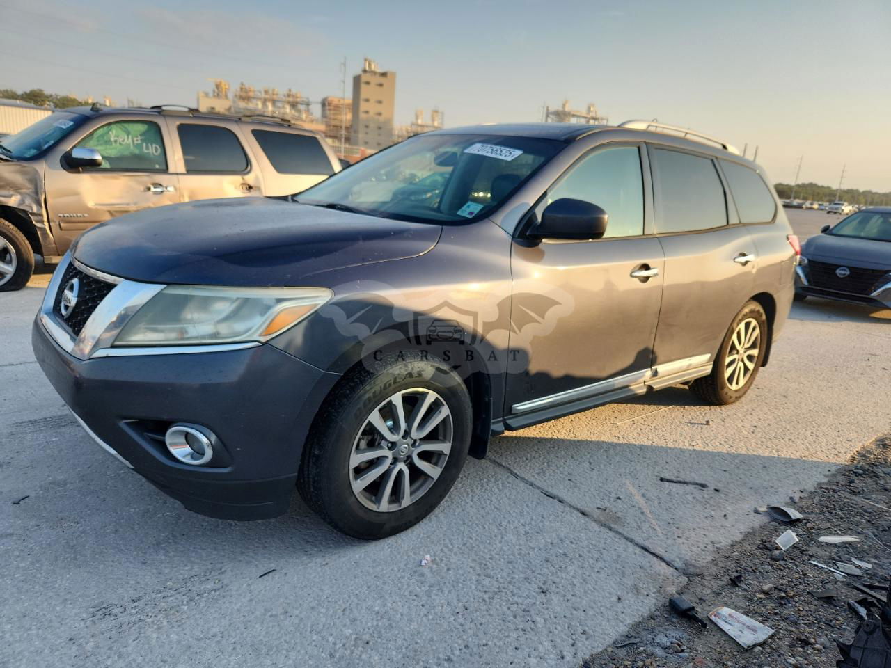 Nissan Pathfinder S 3.5L  6 2014