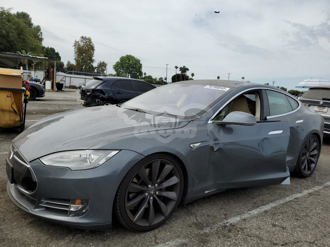 Tesla Model S 2013