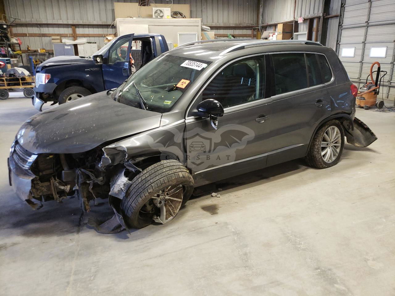 Volkswagen Tiguan S 2.0L  4 2012
