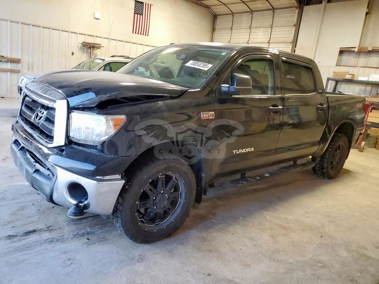 Toyota Tundra CREWMAX SR5 5.7L  8 2013