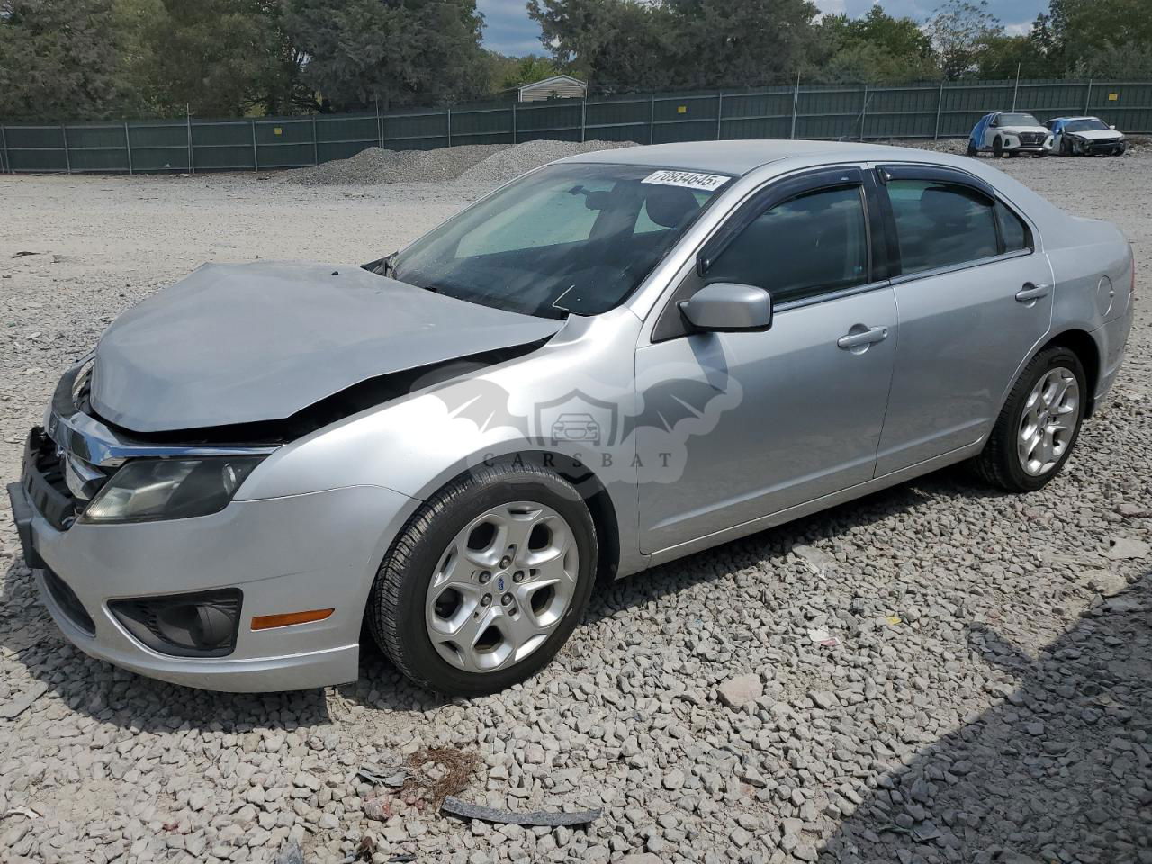 Ford Fusion SE 2.5L  4 2011