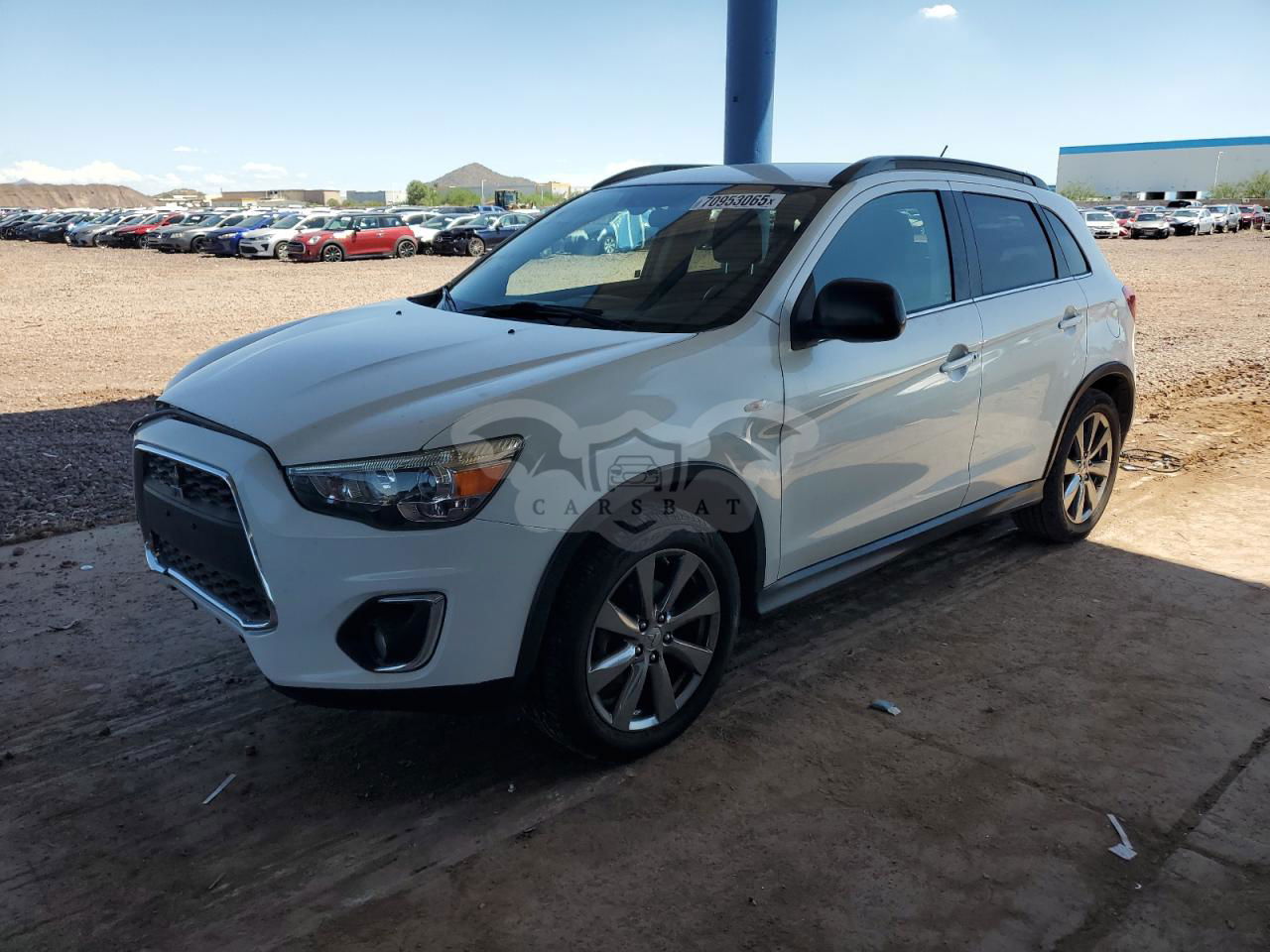 Mitsubishi Outlander LE 2.0L  4 2013
