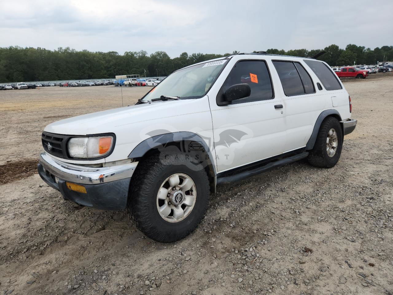 Nissan Pathfinder XE 3.3L  6 1998