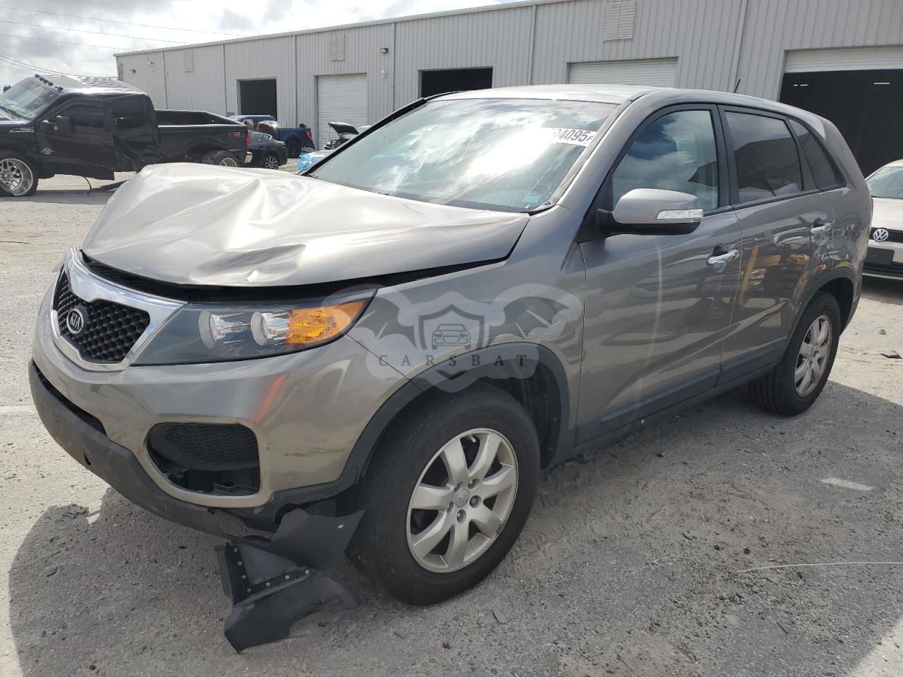 Kia Sorento LX 2.4L  4 2013