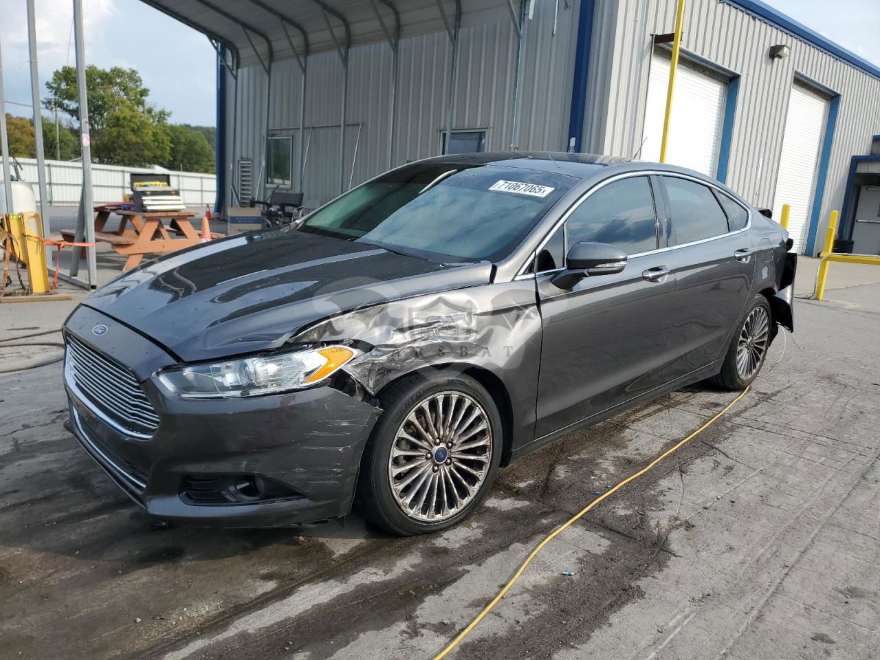 Ford Fusion TITANIUM 2.0L  4 2016