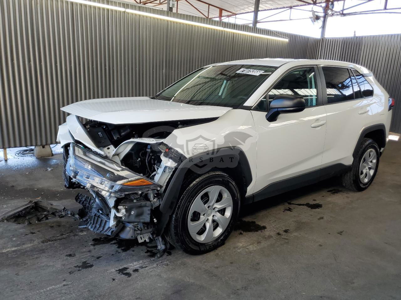 Toyota Rav4 LE 2.5L  4 2024