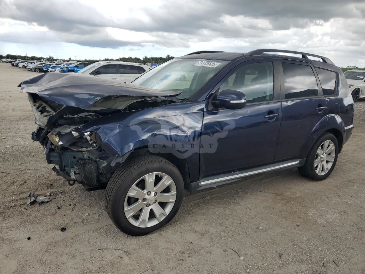 Mitsubishi Outlander SE 2.4L  4 2010