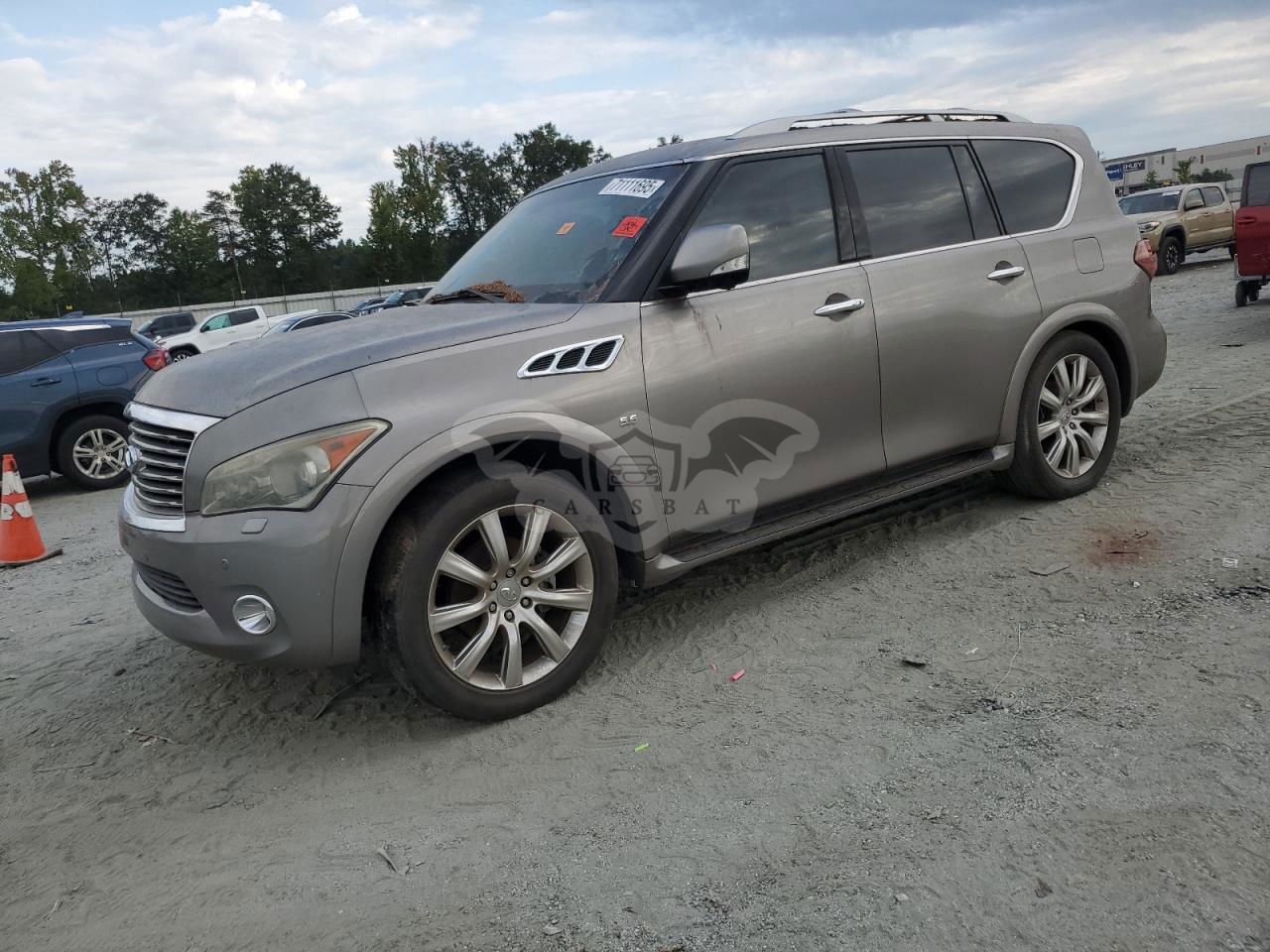 Infiniti QX80 5.6L  8 2014