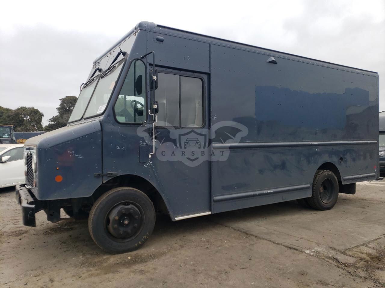 Freightliner Business Class M2 M LINE WALK-IN VAN 6.0L  8 2020