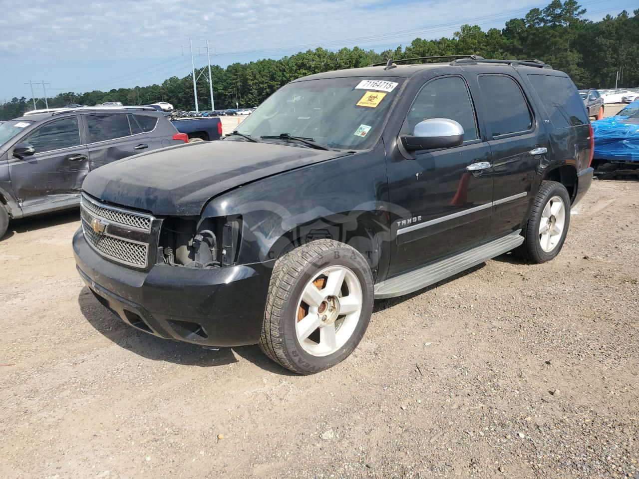 Chevrolet Tahoe C1500 LTZ 5.3L  8 2011