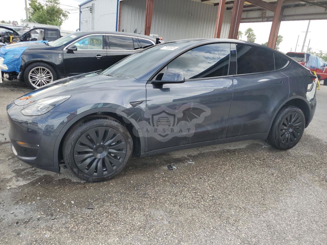 Tesla Model Y 2024