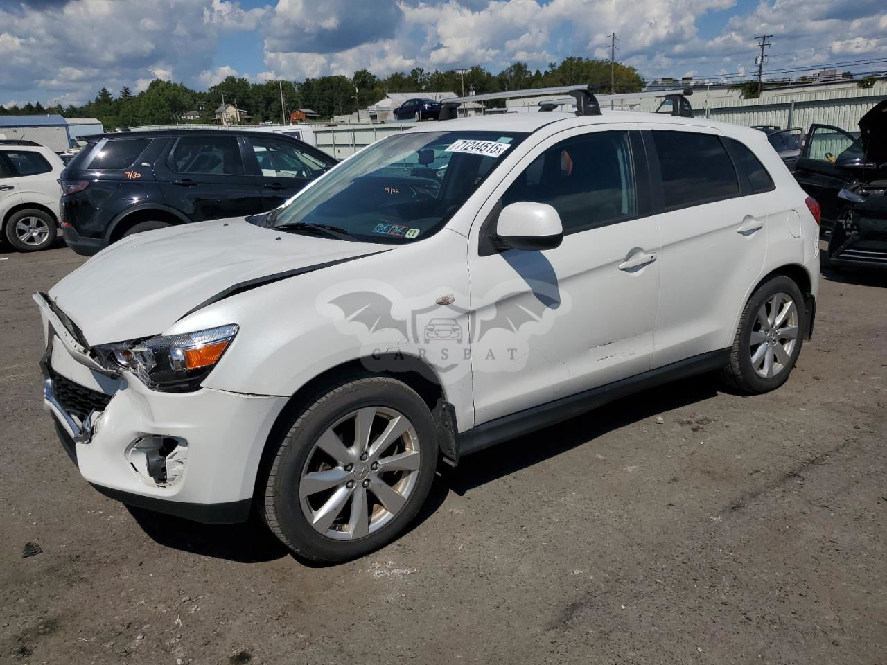Mitsubishi Outlander ES 2.0L  4 2014