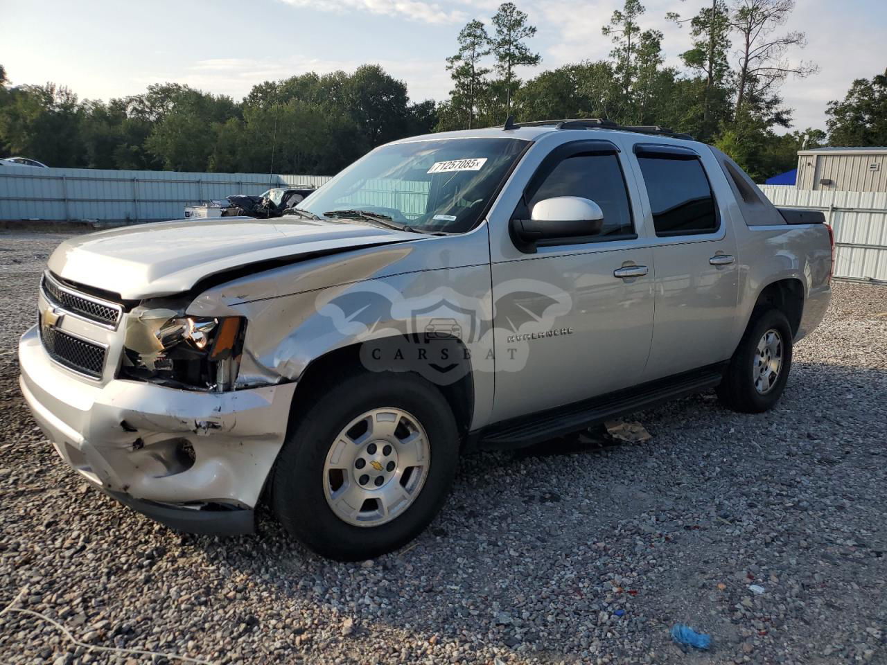 Chevrolet Avalanche LS 5.3L  8 2011