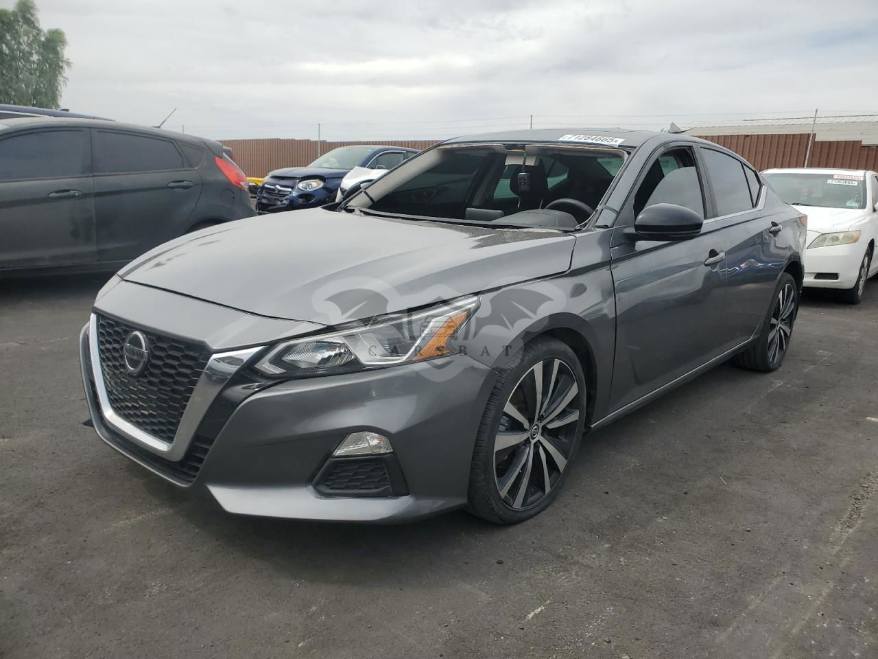 Nissan Altima SR 2.5L  4 2021