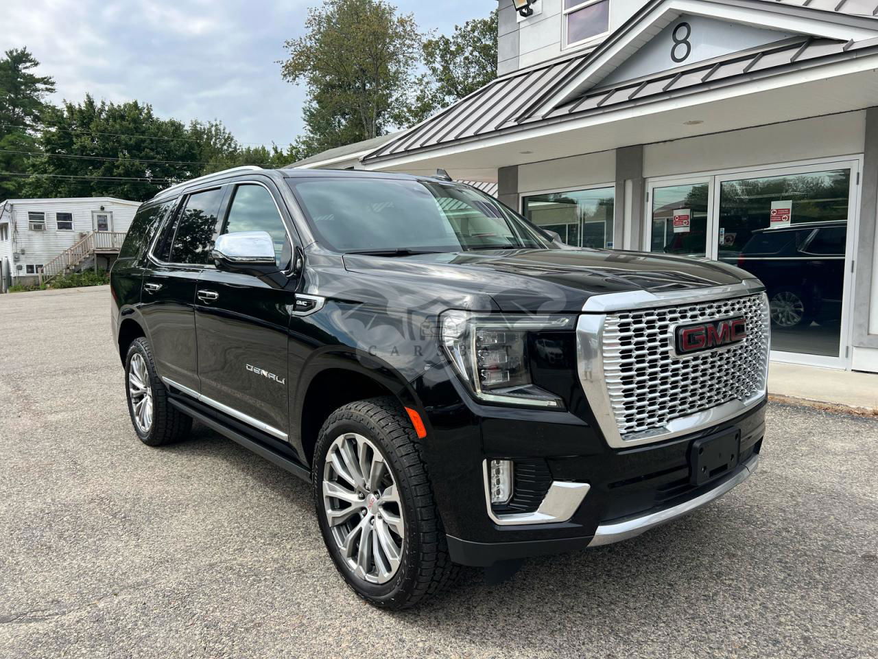 GMC Yukon DENALI 6.2L  8 2021