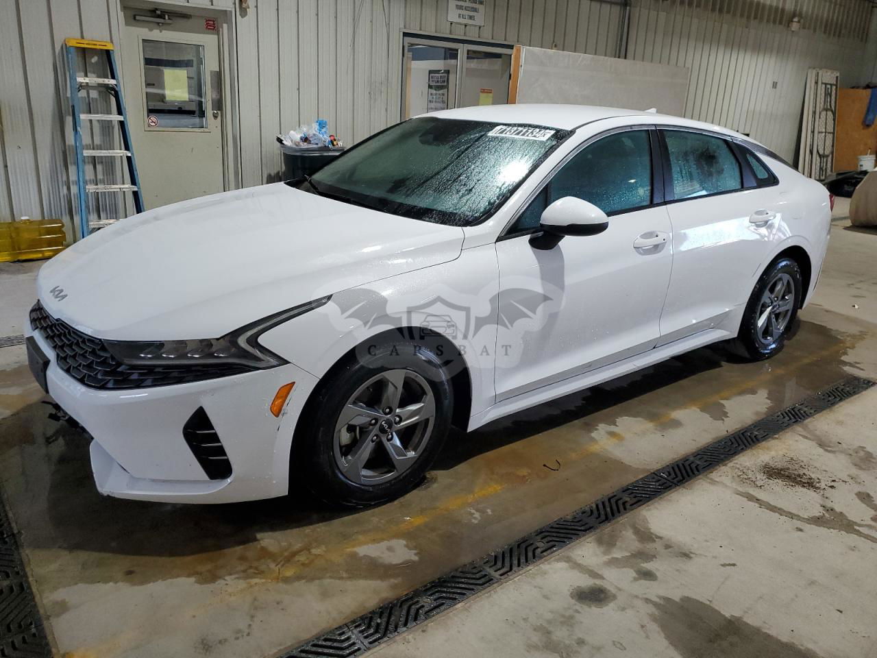 Kia K5 LXS 1.6L  4 2022
