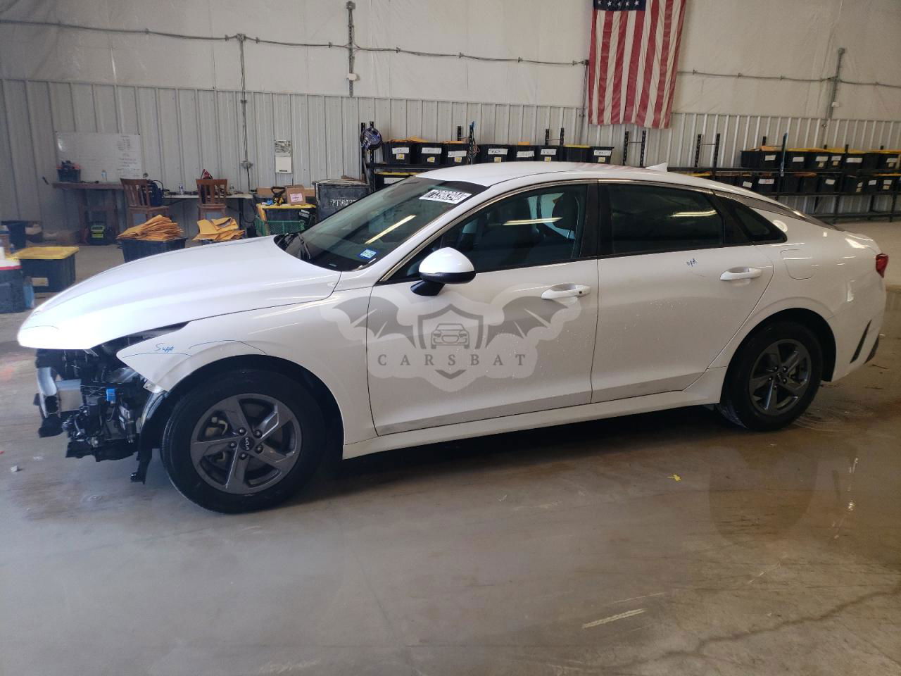 Kia K5 LXS 1.6L  4 2023