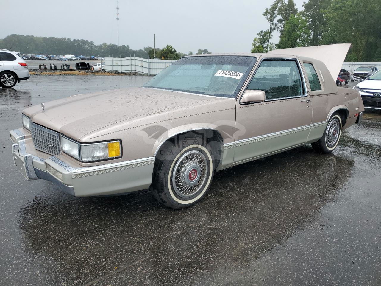 Cadillac Deville 4.5L  8 1990