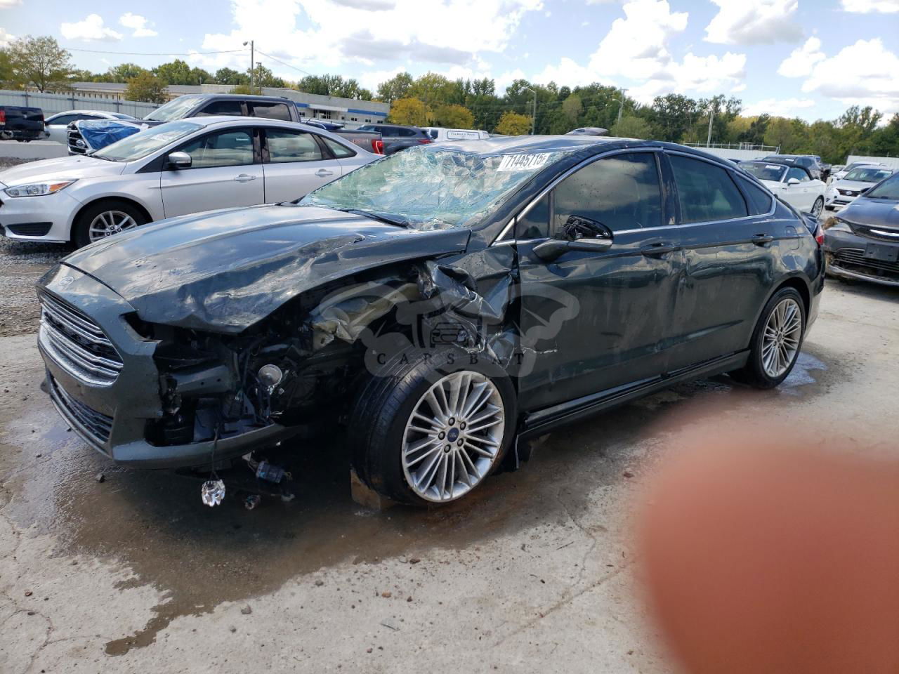Ford Fusion SE 2.0L  4 2015