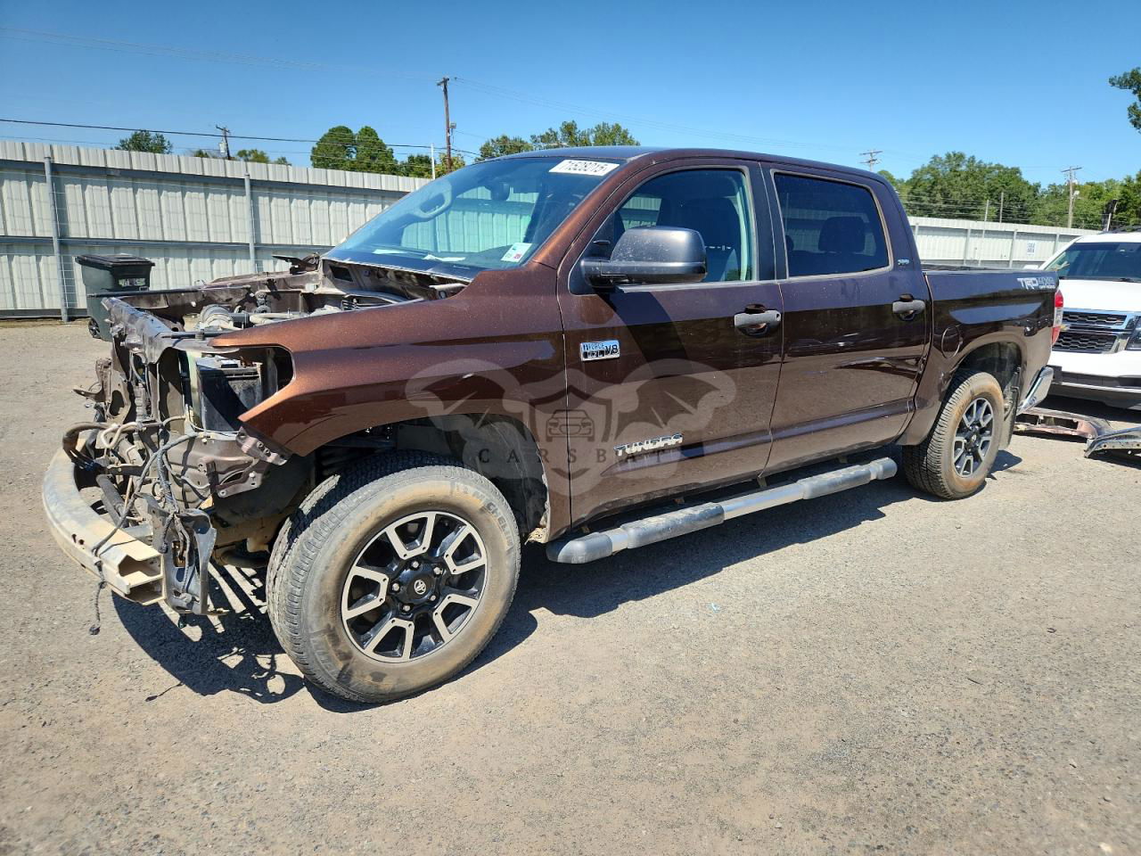 Toyota Tundra CREWMAX SR5 5.7L  8 2016