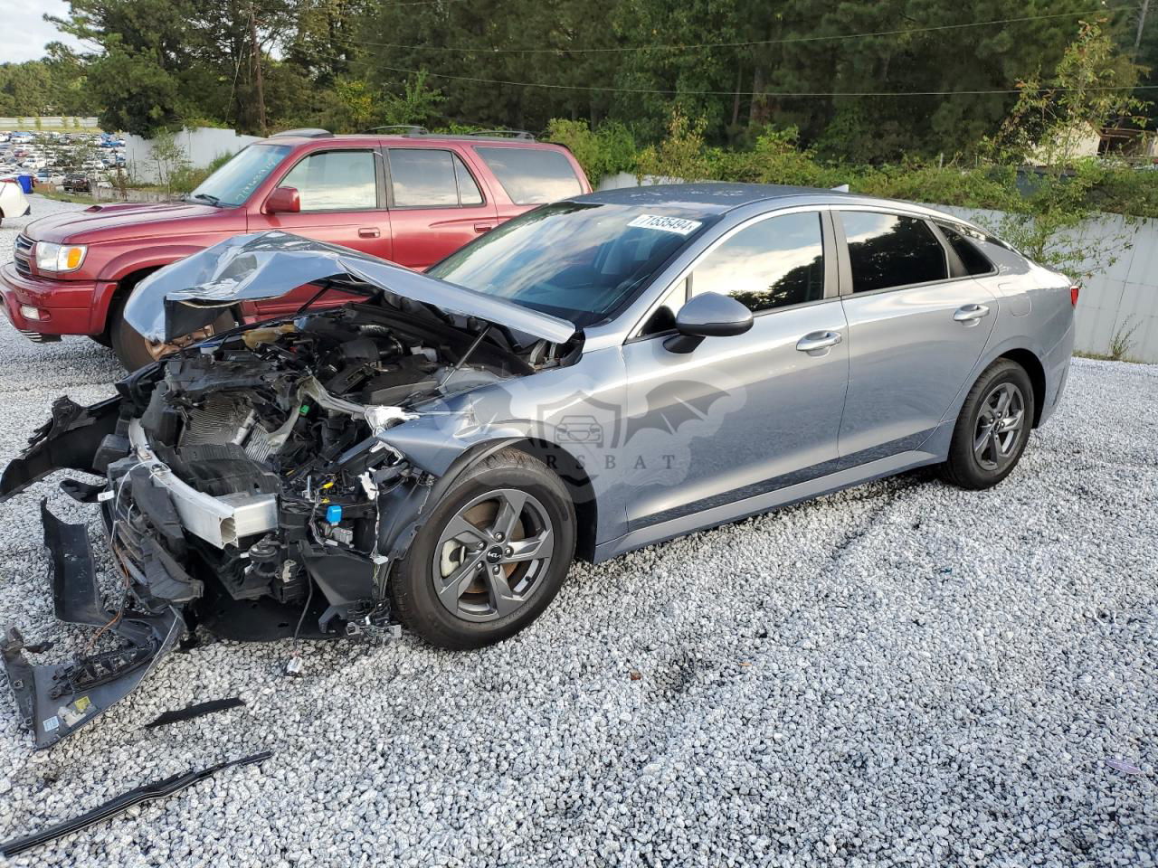 Kia K5 LXS 1.6L  4 2023